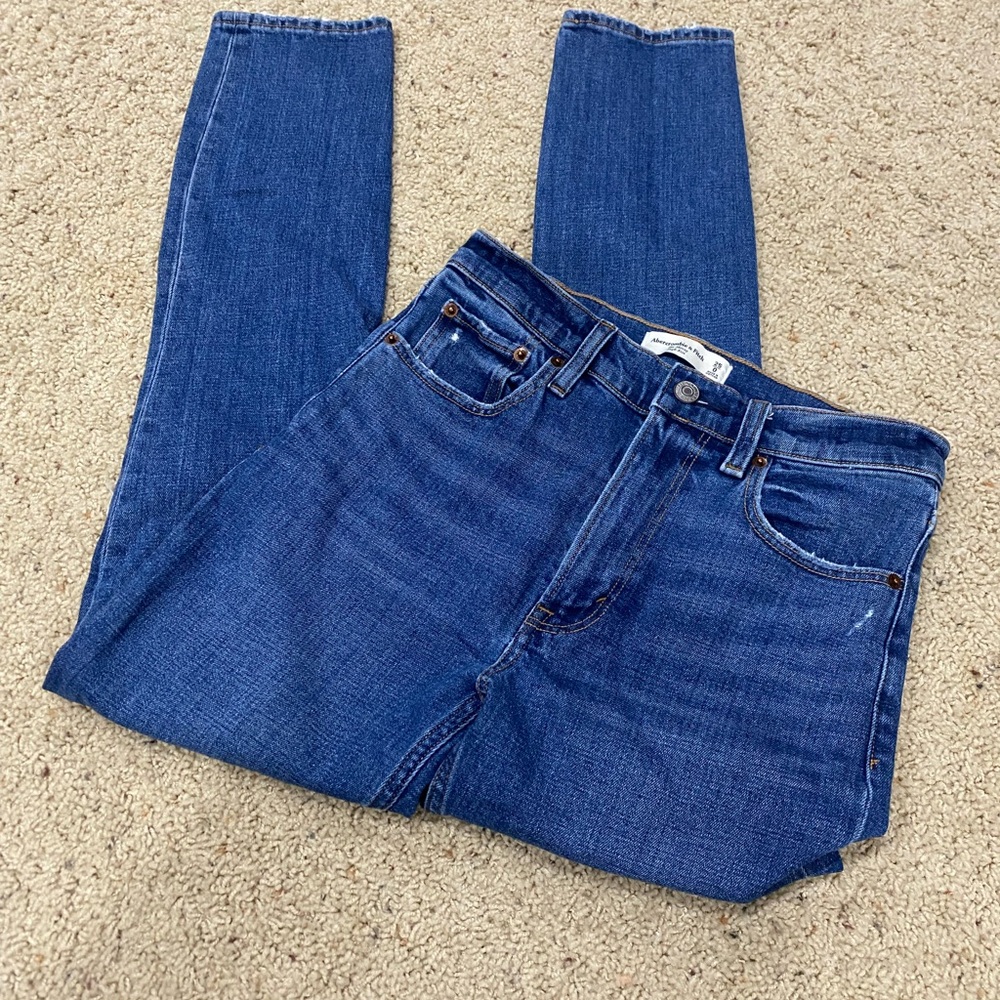 Abercrombie & Fitch High Rise Skinny Jeans Size 25S Dark Wash Distressed Knee